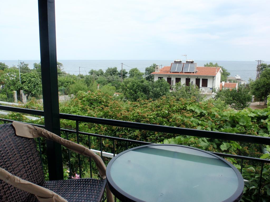 Petrouda'S Apartments Samothraki Exterior photo